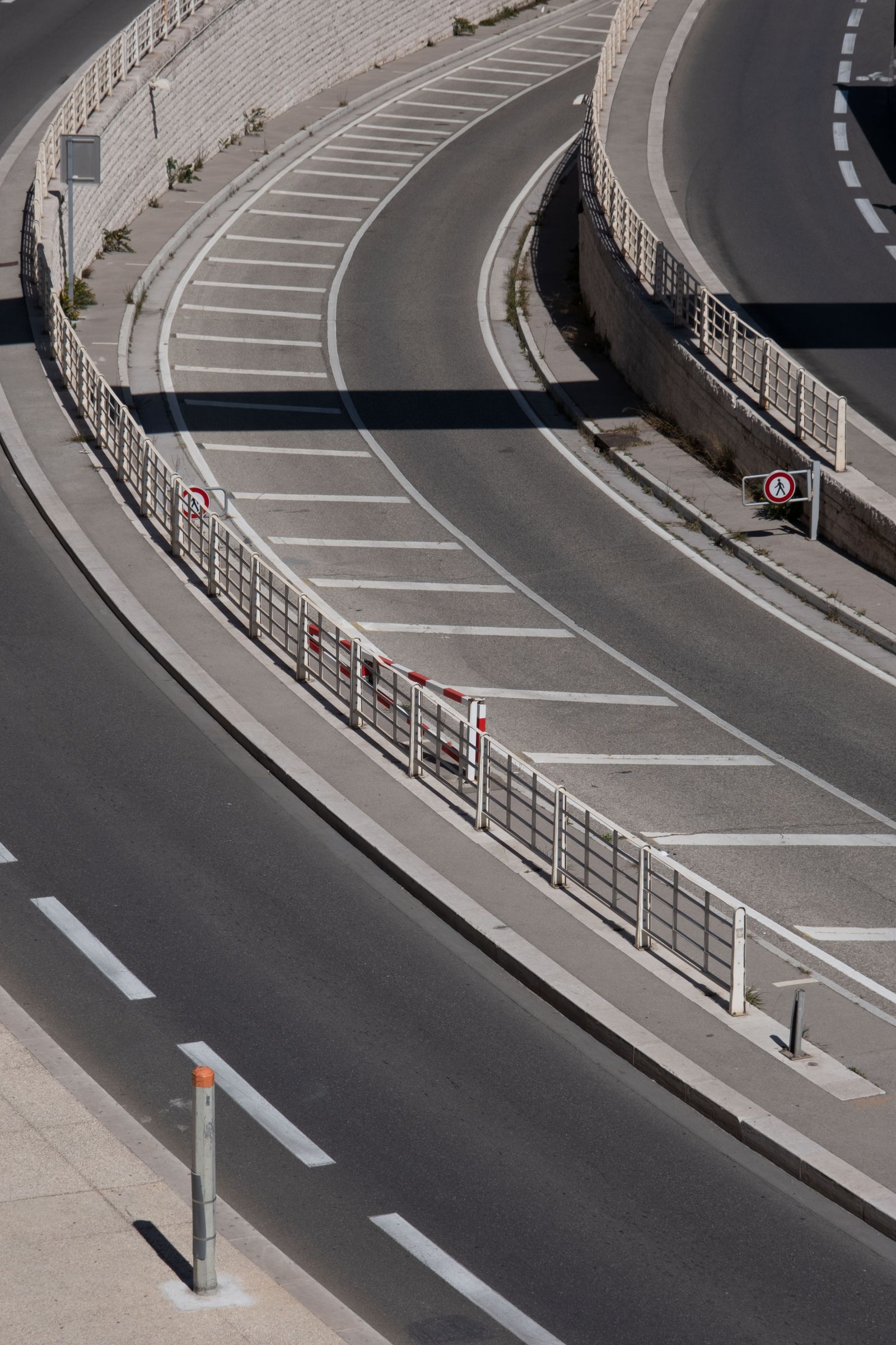 Wide multi-lane asphalt