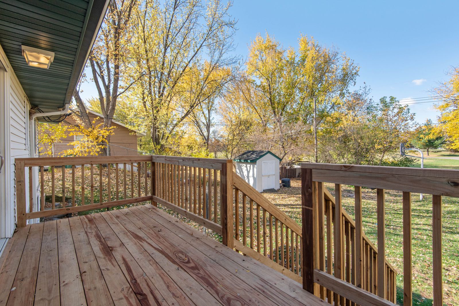 Finished cedar deck