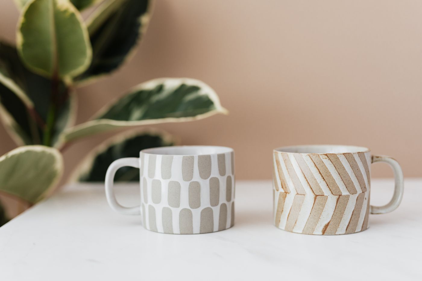 Checkered handmade ceramic mugs