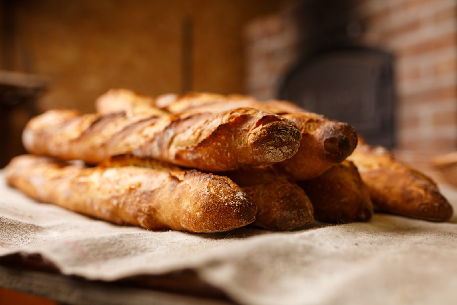Fresh baked bread on cloth